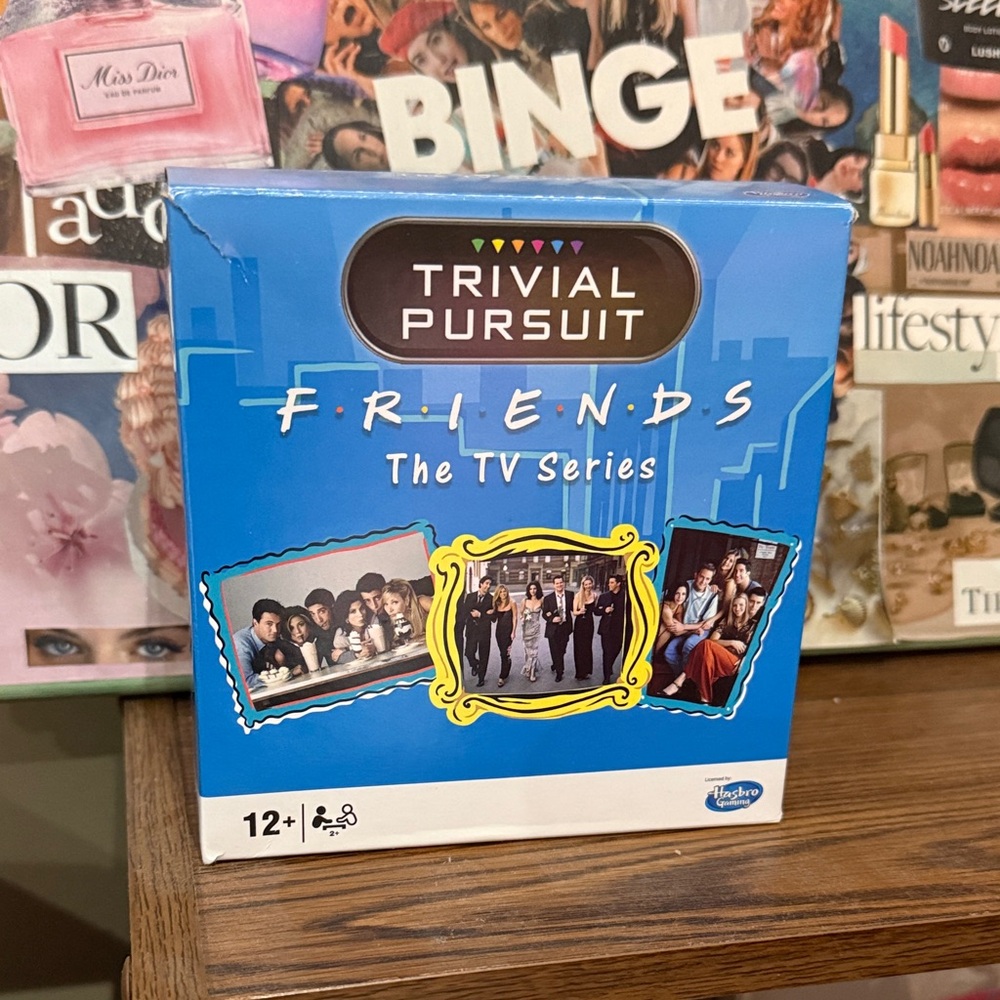 Hasbro Trivial Pursuit Friends Edition